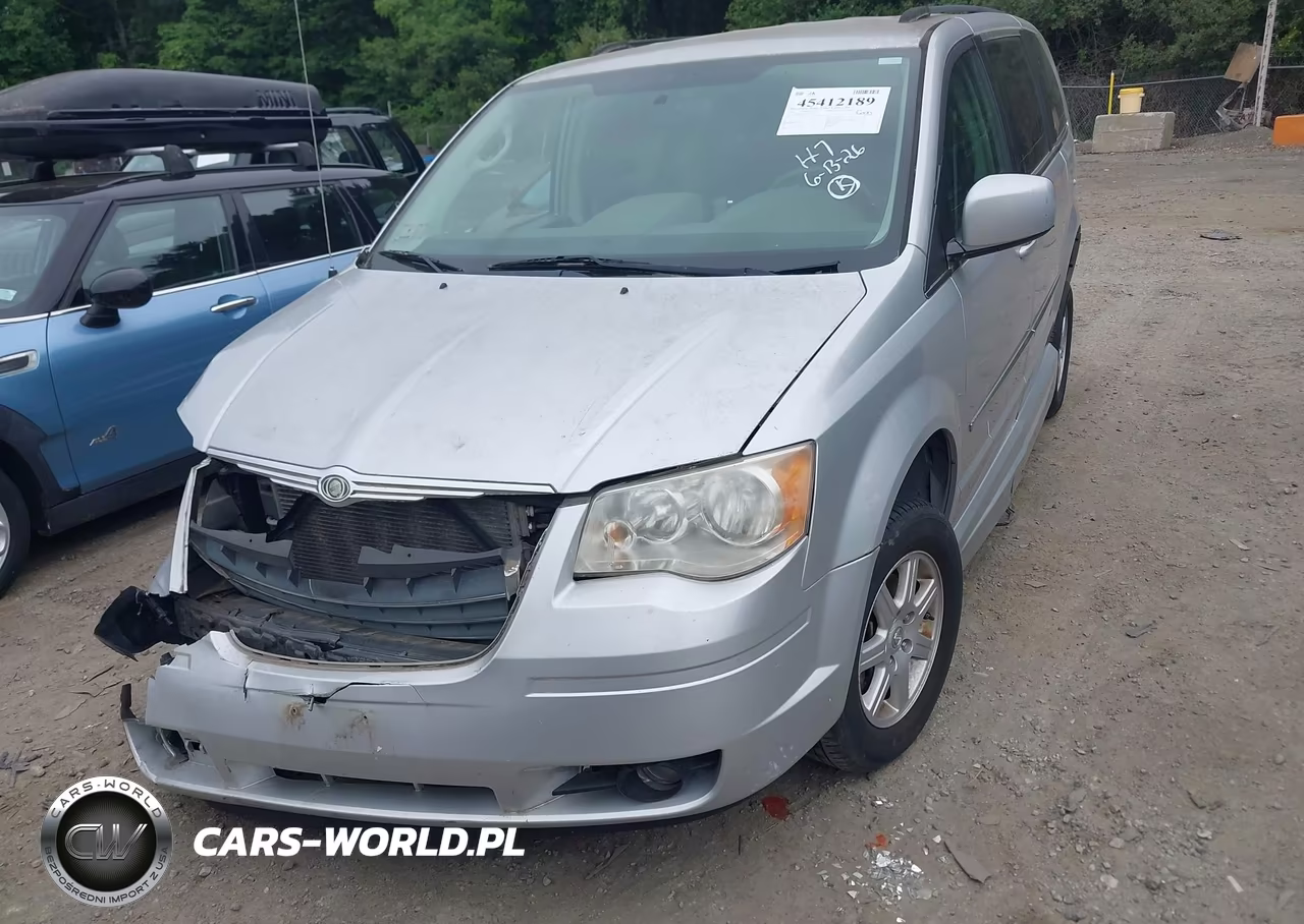 2010 Chrysler Town & Country Touring VIN:2A4RR5D15AR221771 - 2