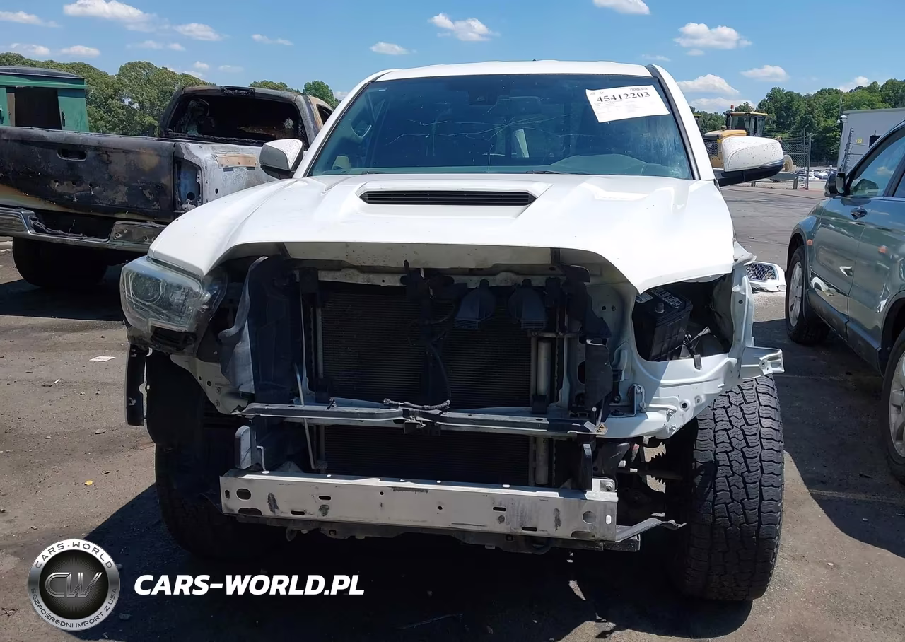 2018 Toyota Tacoma Trd Sport VIN:5TFSZ5AN9JX150154 - 13