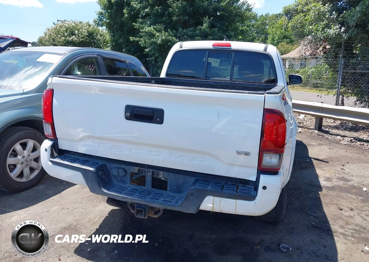 2018 Toyota Tacoma Trd Sport VIN:5TFSZ5AN9JX150154 - 17