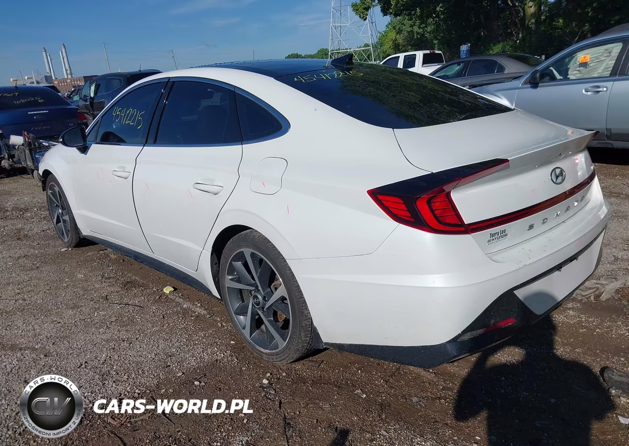 2021 Hyundai Sonata Sel Plus VIN:5NPEJ4J26MH124972 - 3