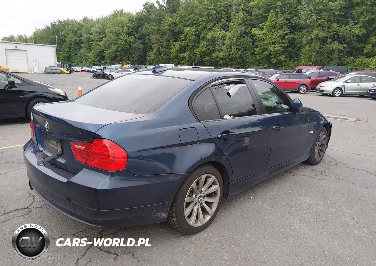 2011 BMW 328I xDrive VIN:WBAPK5C57BA658244 - 4