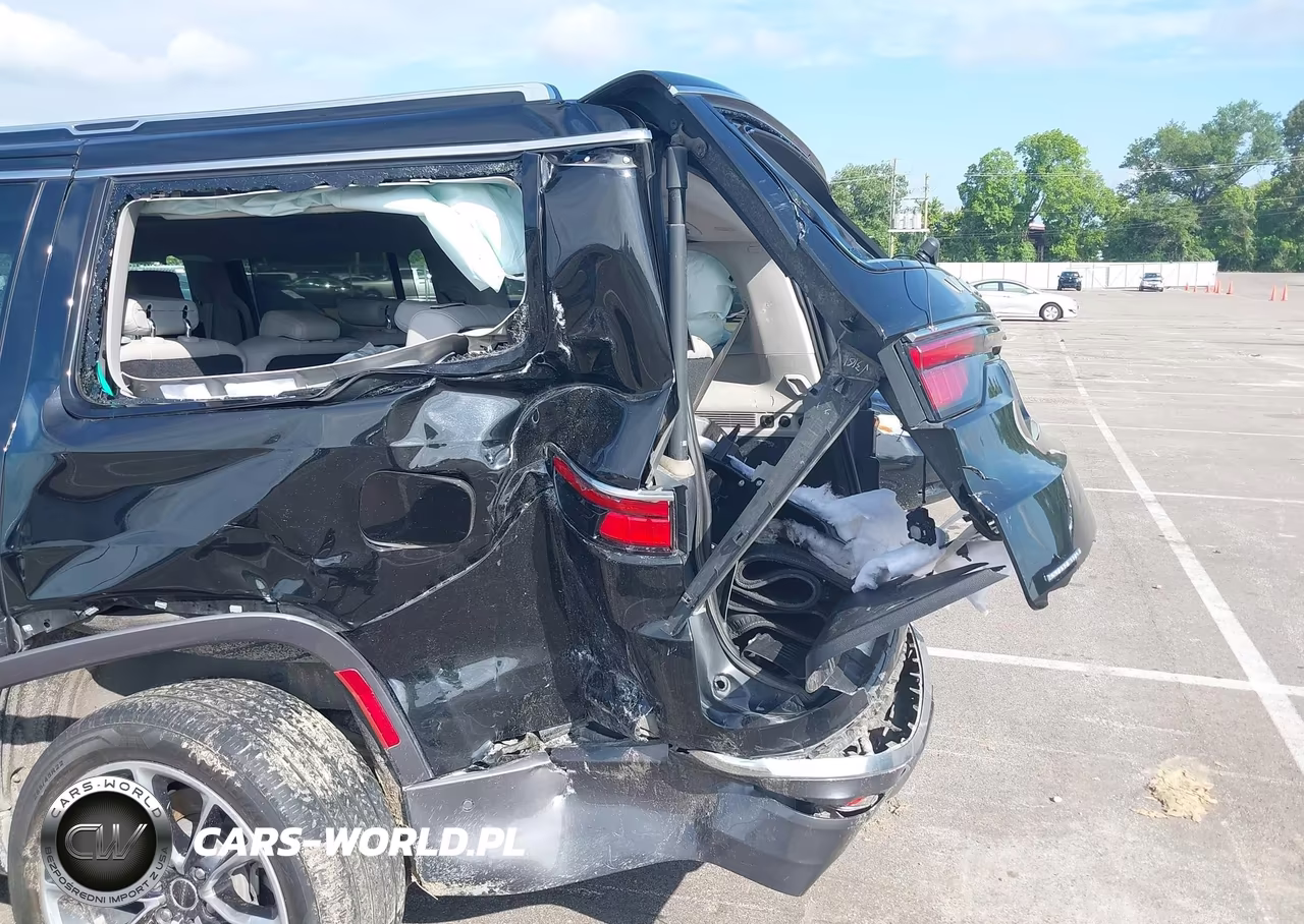 2022 Jeep Wagoneer Series Ii 4X4 VIN:1C4SJVBT5NS108247 - 6