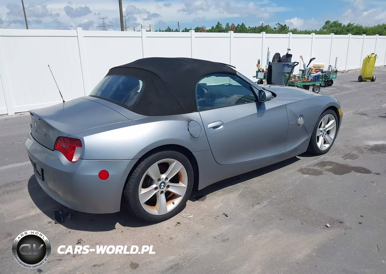 2007 BMW Z4 3.0I VIN:4USBU33557LW70815 - 4
