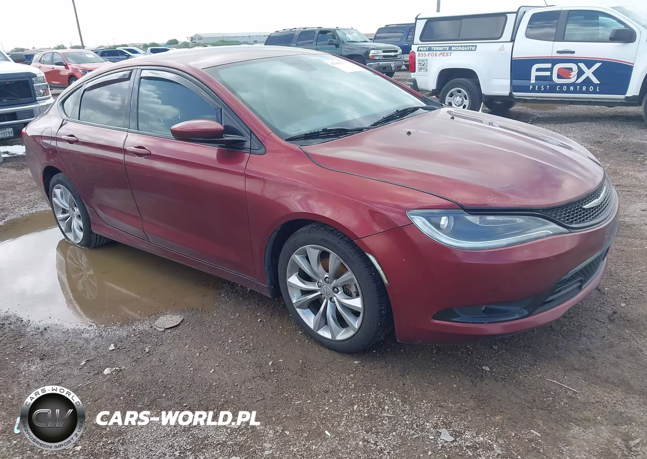 2015 Chrysler 200 S – zdjęcie 1 z 17