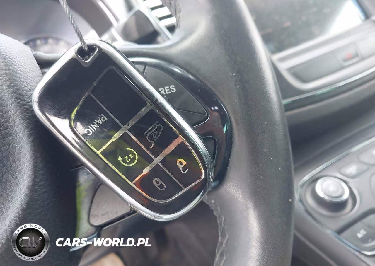 2015 Chrysler 200 S VIN:1C3CCCBB8FN654054 - 11