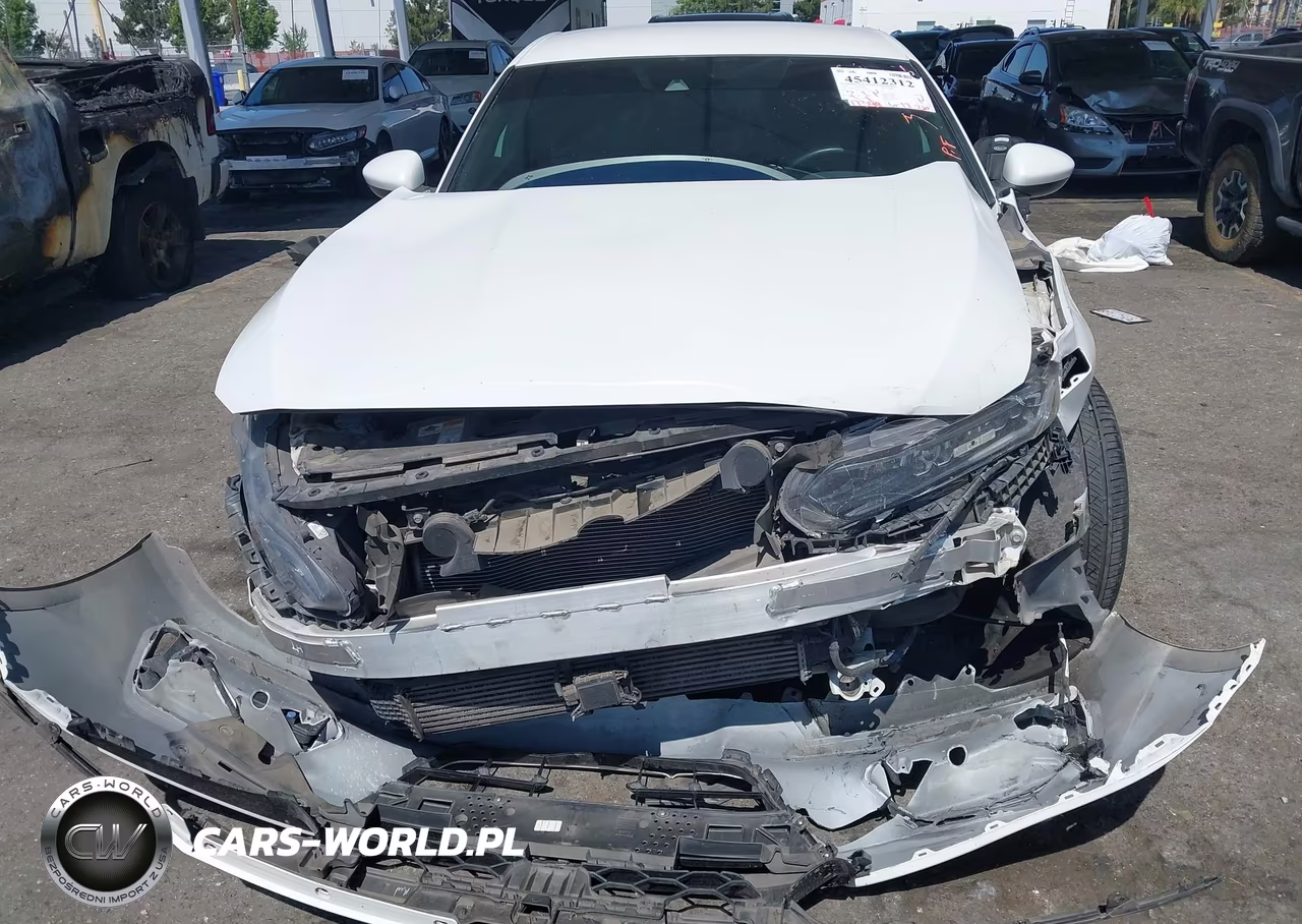 2018 Honda Accord Sport VIN:1HGCV1F37JA172688 - 12