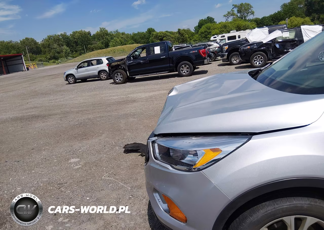 2017 Ford Escape S VIN:1FMCU0F74HUA99623 - 6