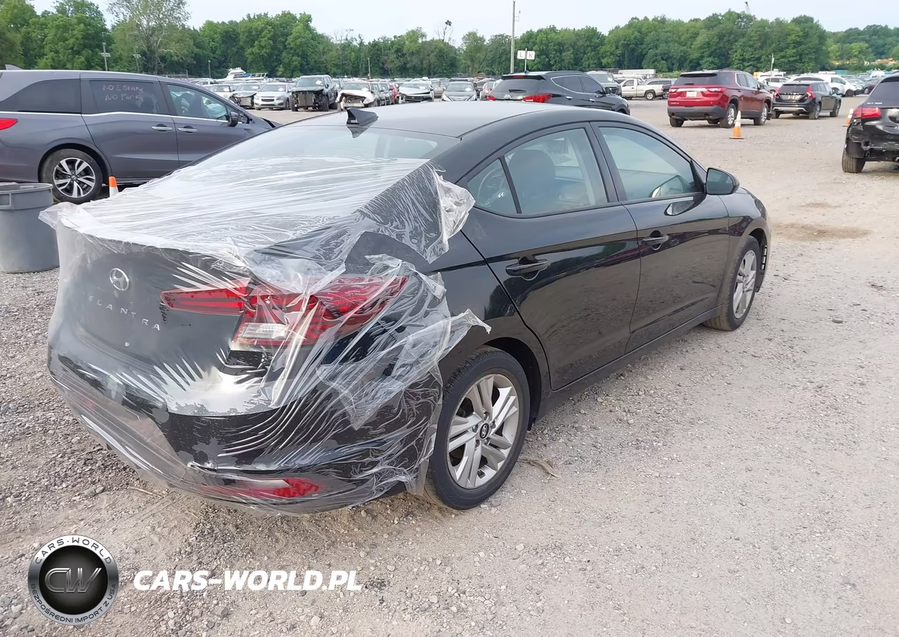 2020 Hyundai Elantra Value Edition VIN:5NPD84LF0LH606200 - 4