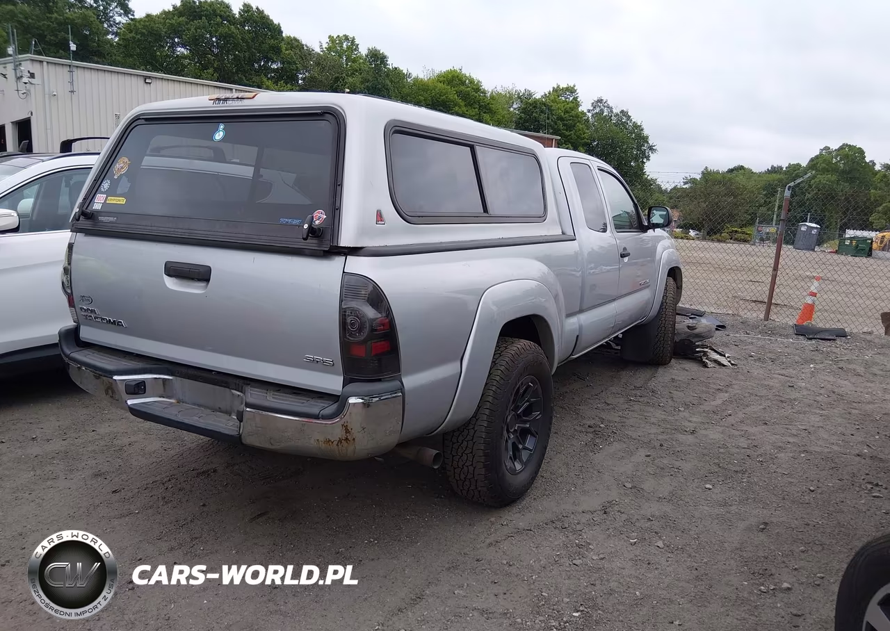 2009 Toyota Tacoma VIN:5TEUX42N89Z643335 - 4