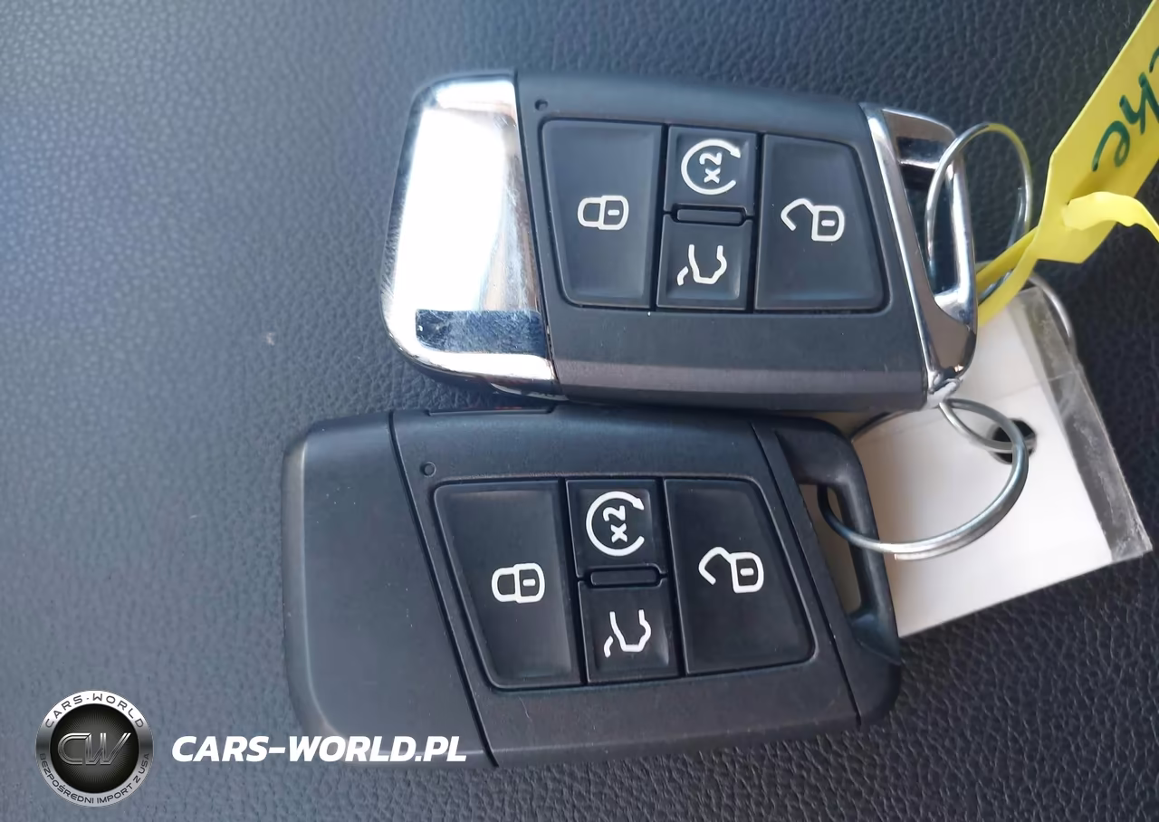 2023 Volkswagen Atlas 3.6L V6 Se W-Technology VIN:1V2HR2CAXPC540455 - 11