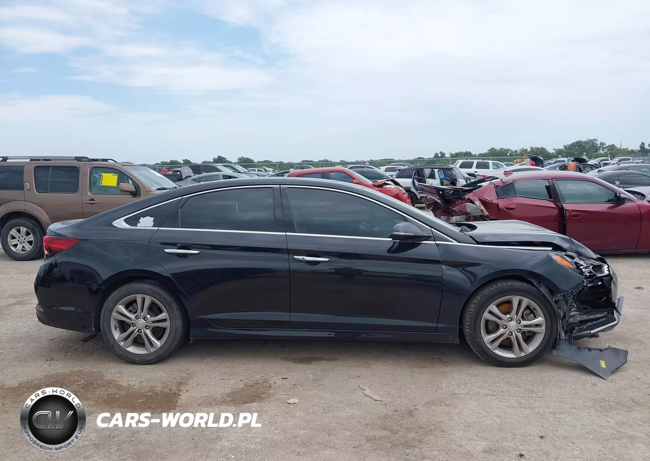 2018 Hyundai Sonata Limited VIN:5NPE34AF4JH658884 - 13