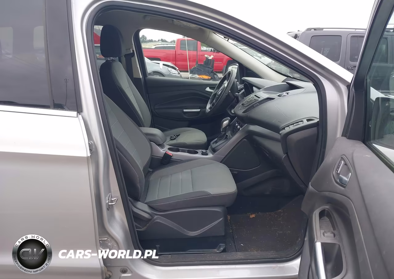 2016 Ford Escape Se VIN:1FMCU0GXXGUC35041 - 5
