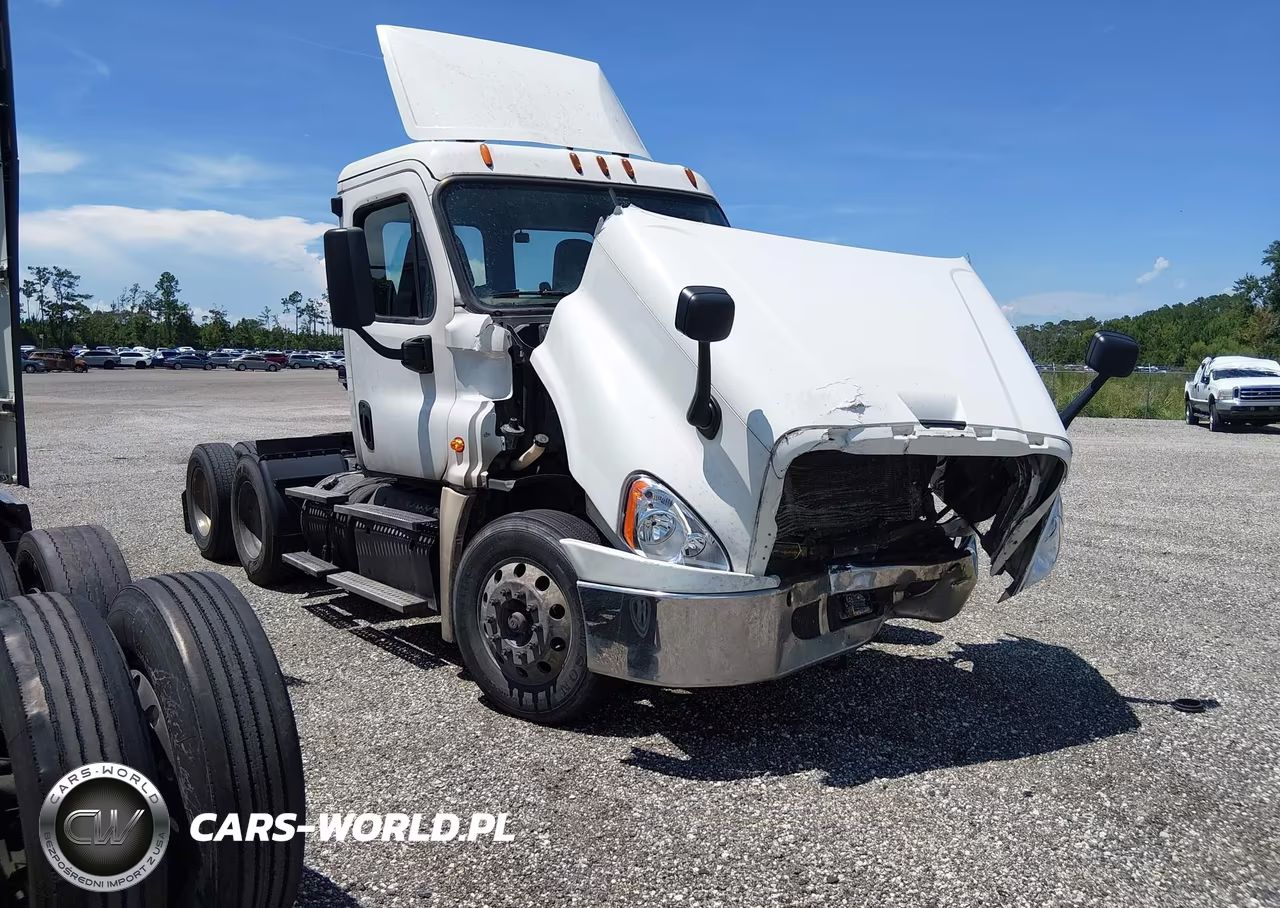 2015 Freightliner Cascadia 125 – zdjęcie 1 z 15
