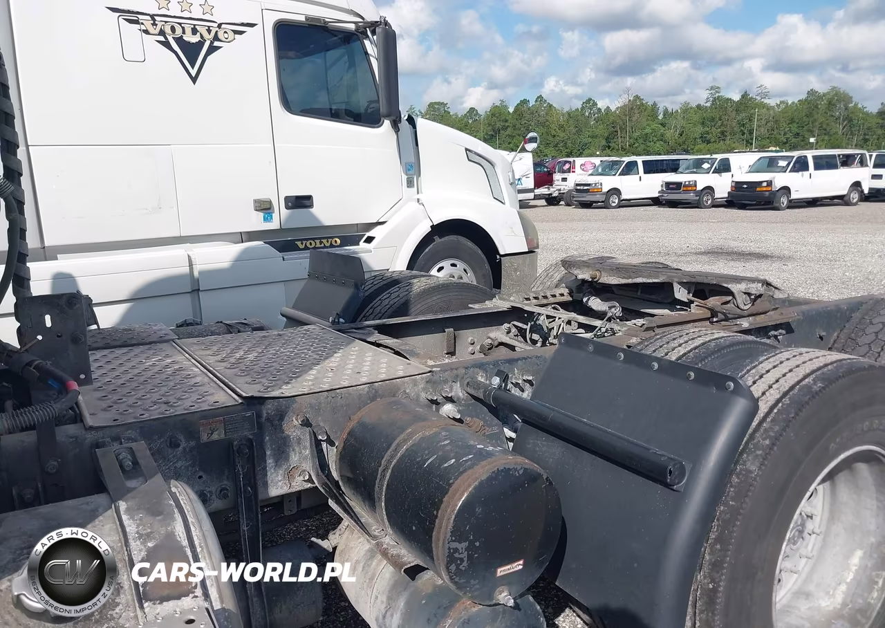 2015 Freightliner Cascadia 125 VIN:3AKJGEBG7FDGL0696 - 6