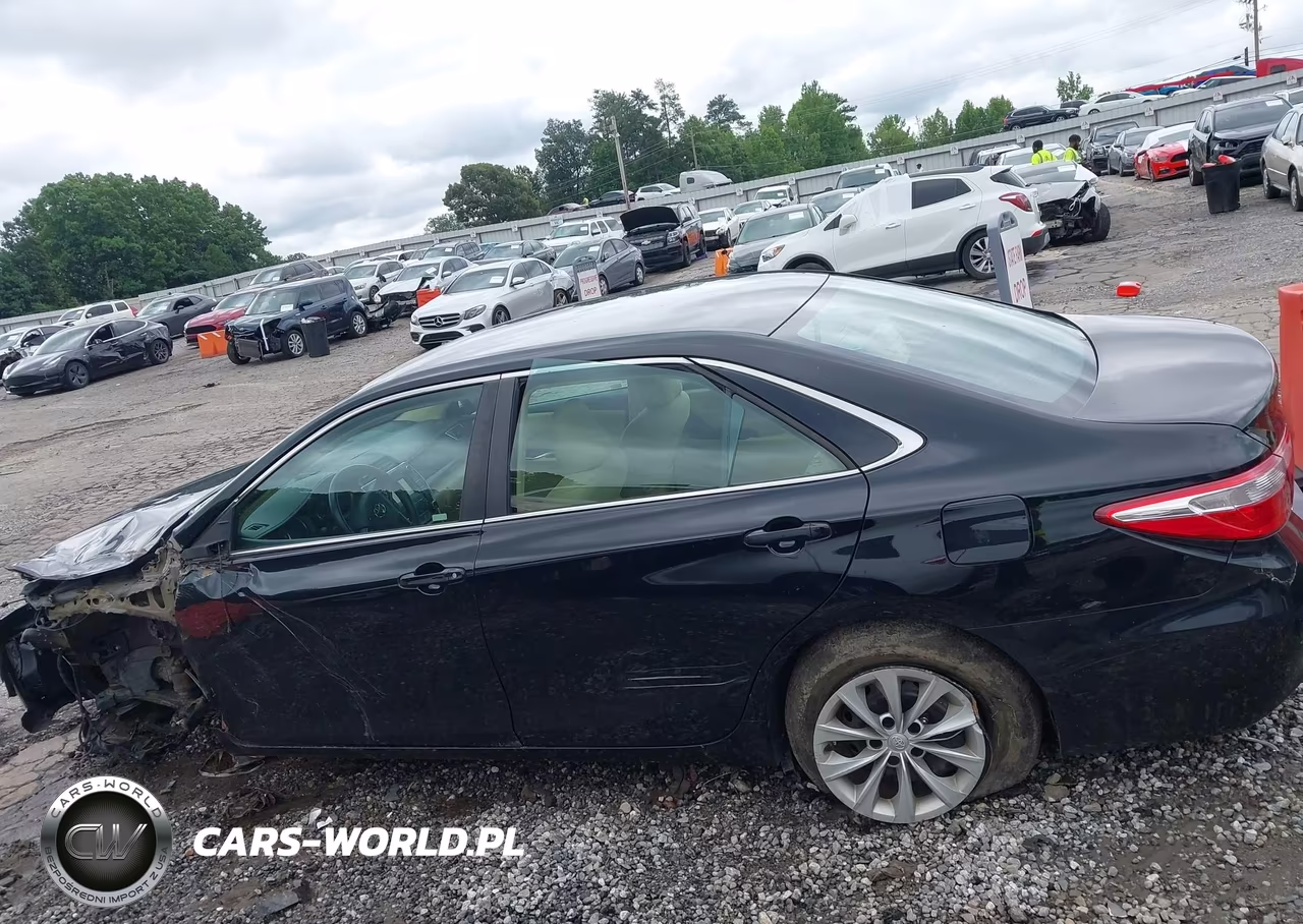2017 Toyota Camry Le VIN:4T1BF1FK0HU288902 - 14