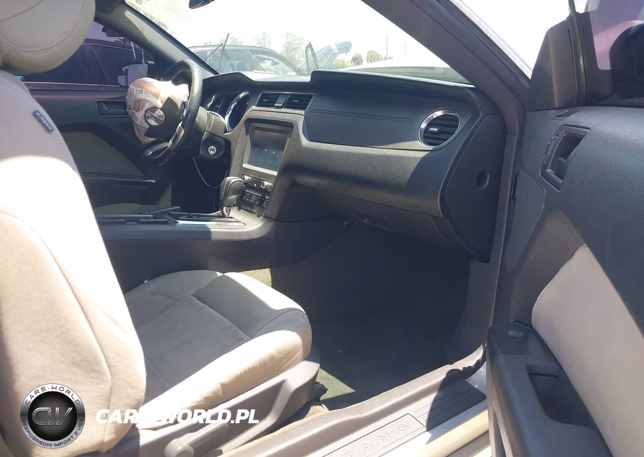 2014 Ford Mustang V6 VIN:1ZVBP8AM4E5211407 - 5