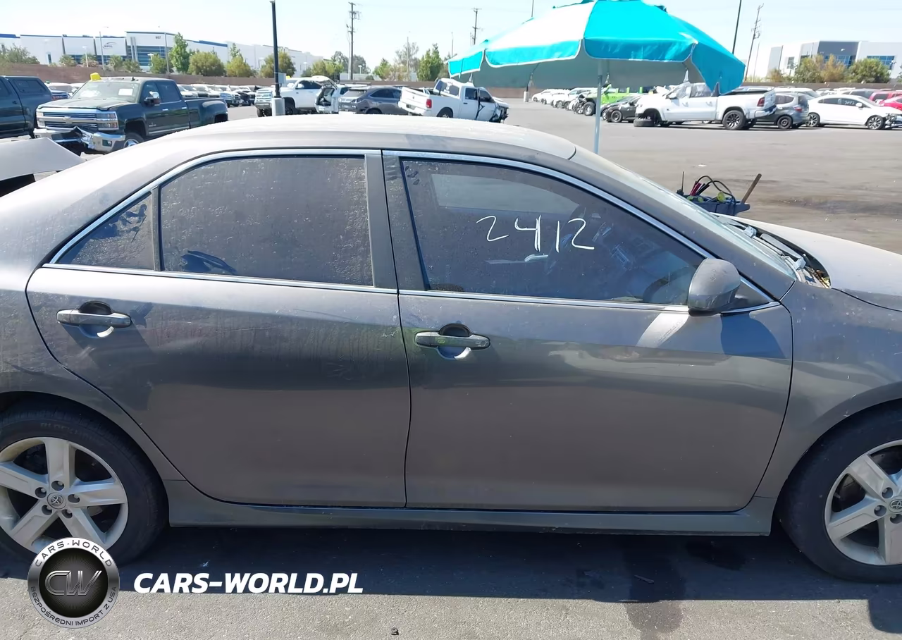 2013 Toyota Camry Se VIN:4T1BF1FK0DU281197 - 14