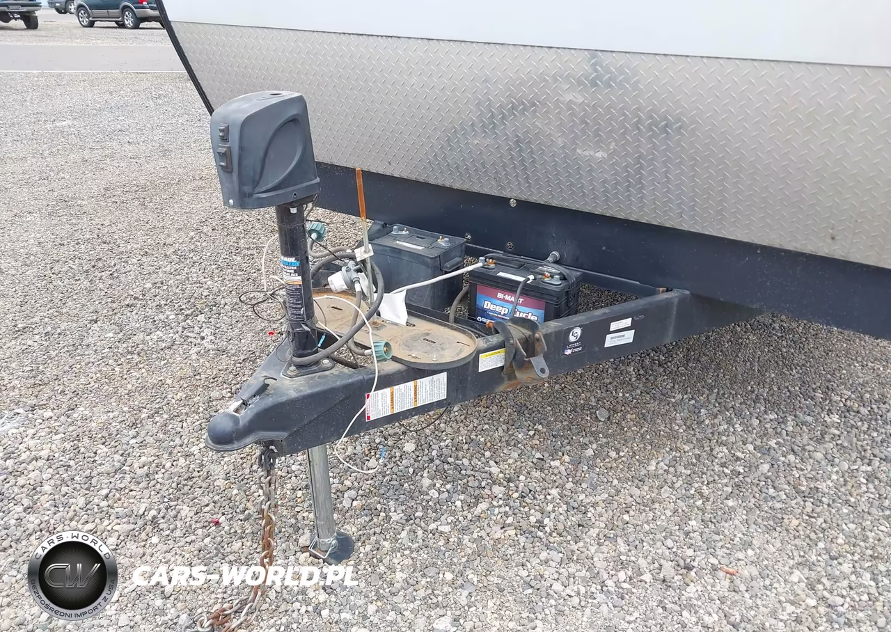 2019 Forest River Cherokee VIN:5ZT2CTNB5K1212643 - 7