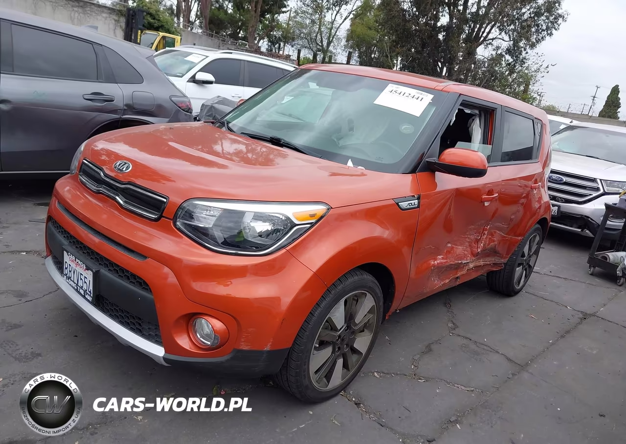 2018 Kia Soul + VIN:KNDJP3A53J7555772 - 2