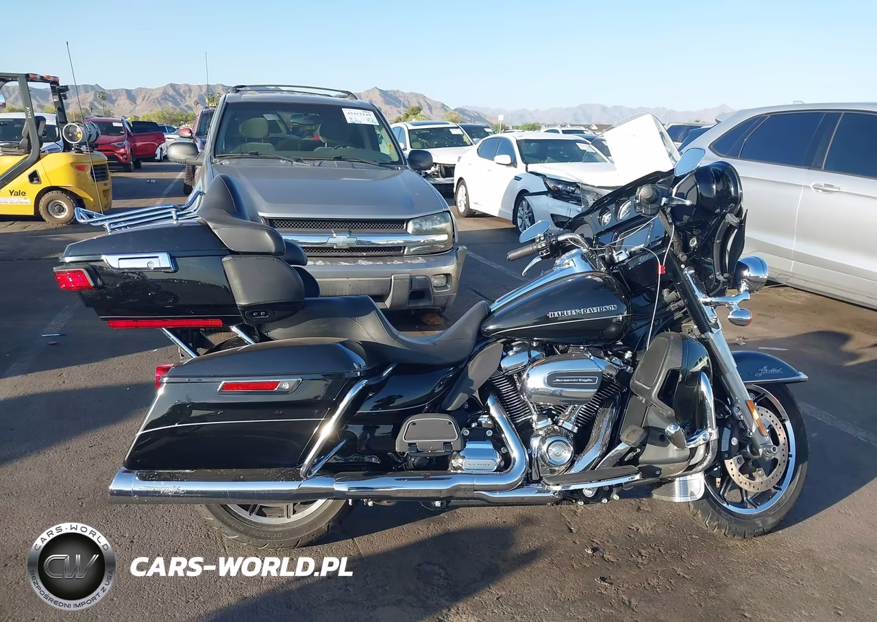 2017 Harley-Davidson Flhtk Ultra Limited VIN:1HD1KED13HB613114 - 12