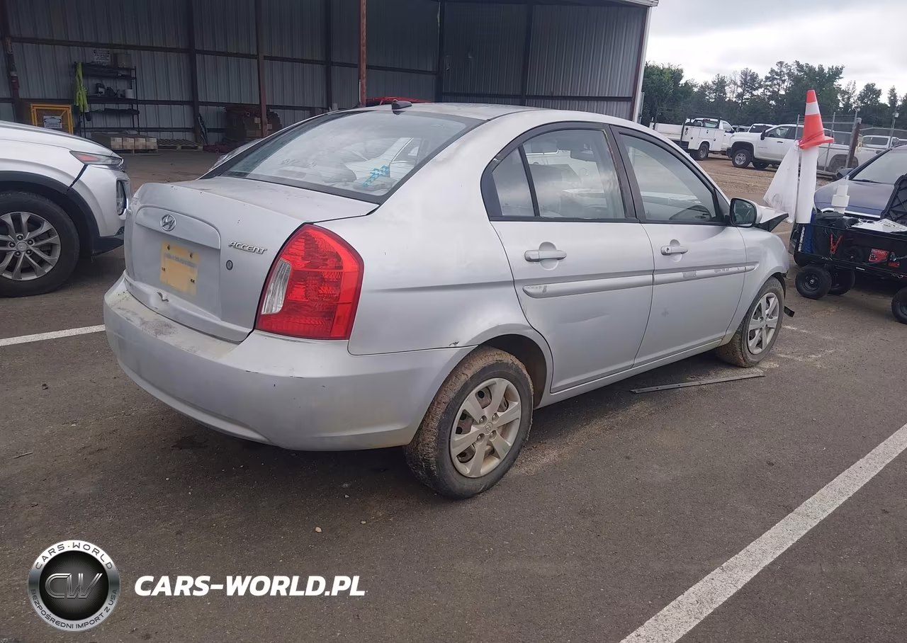 2010 Hyundai Accent Gls VIN:KMHCN4ACXAU468631 - 4