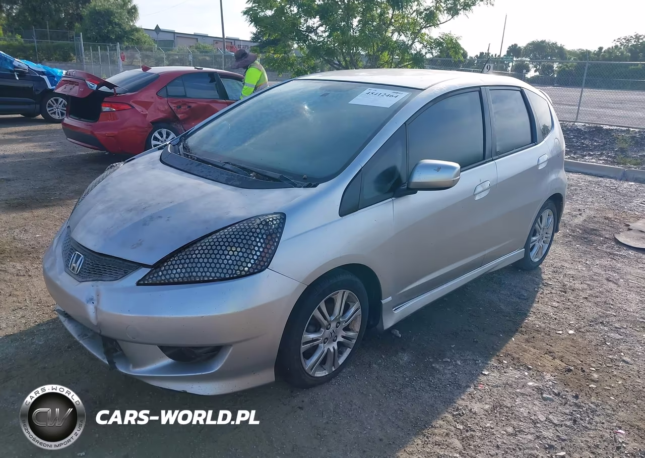 2011 Honda Fit Sport VIN:JHMGE8H56BC001457 - 2