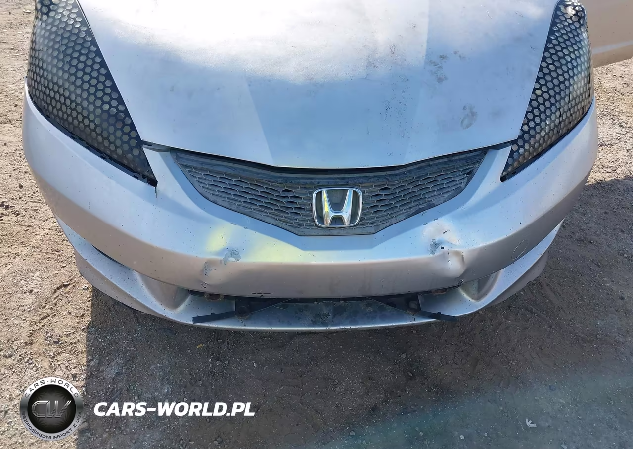 2011 Honda Fit Sport VIN:JHMGE8H56BC001457 - 6