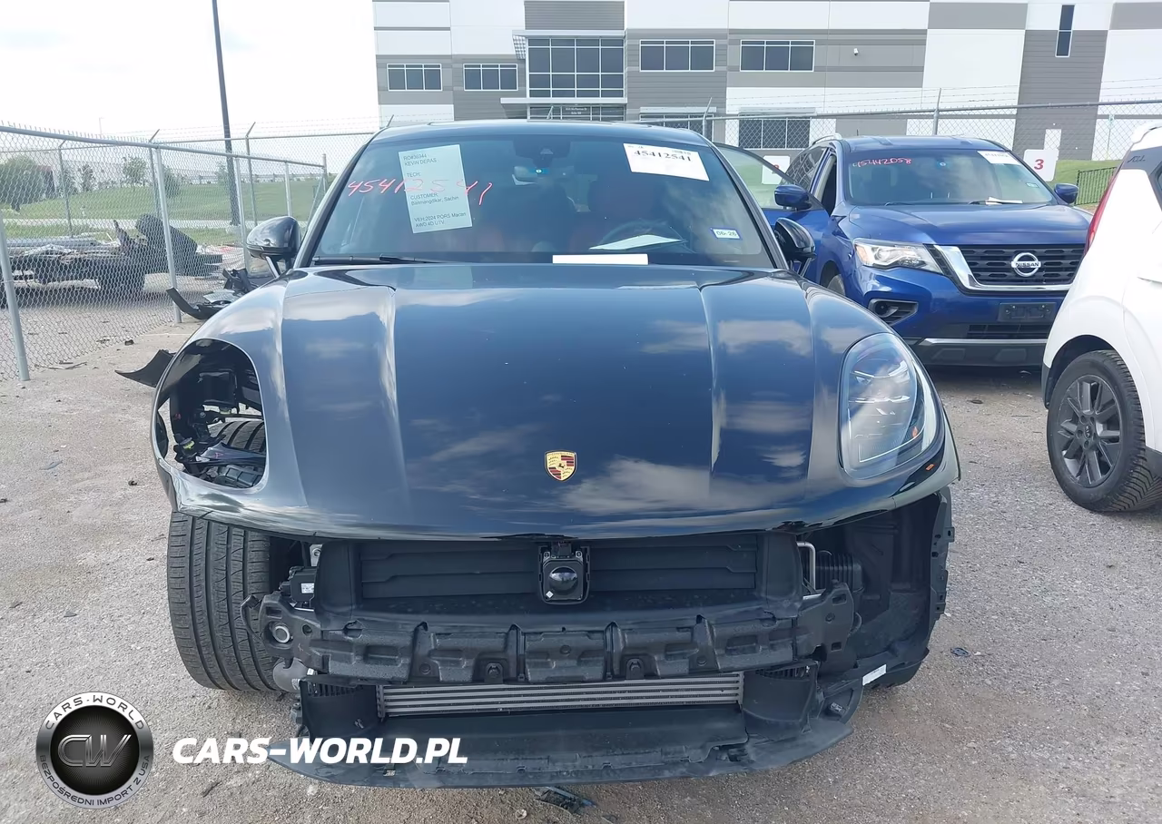 2024 Porsche Macan T VIN:WP1AA2A55RLB18899 - 12