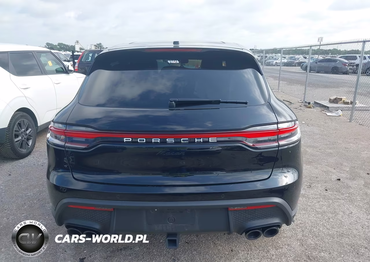 2024 Porsche Macan T VIN:WP1AA2A55RLB18899 - 16