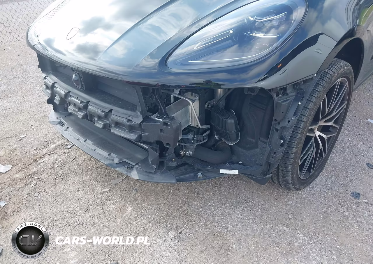 2024 Porsche Macan T VIN:WP1AA2A55RLB18899 - 17