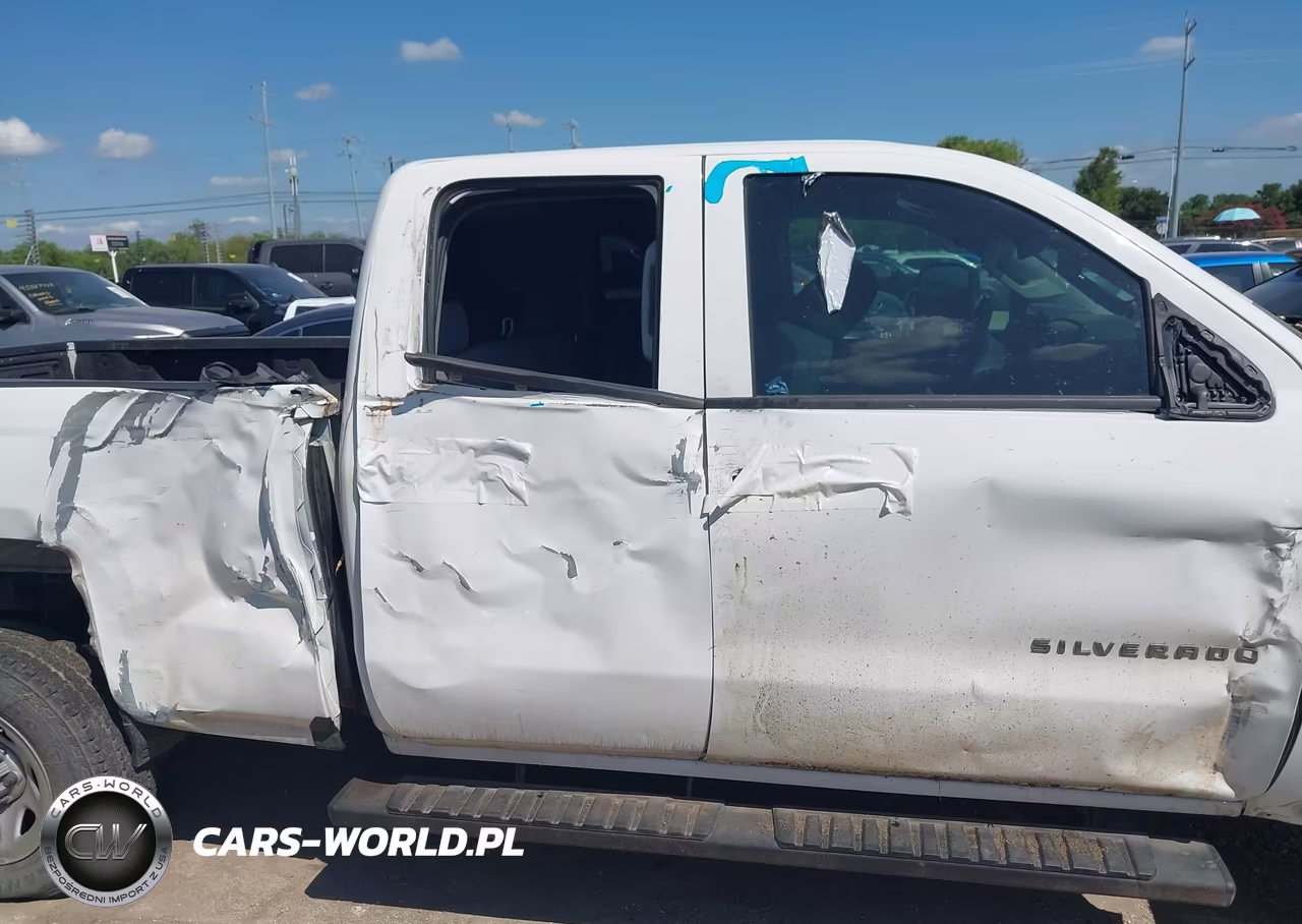 2017 Chevrolet Silverado 1500 Custom VIN:1GCRCPEH9HZ274262 - 18