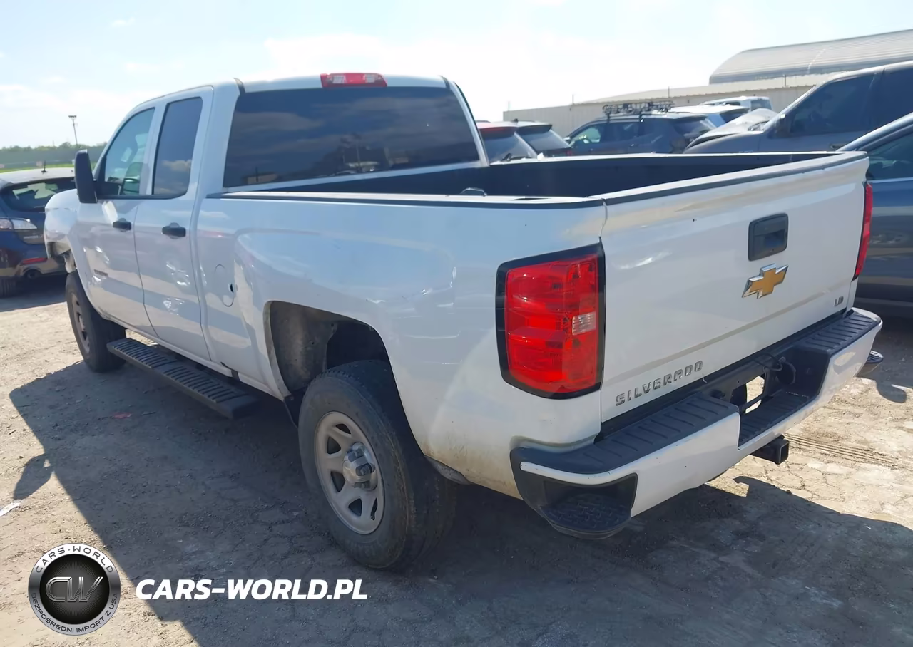 2017 Chevrolet Silverado 1500 Custom VIN:1GCRCPEH9HZ274262 - 3
