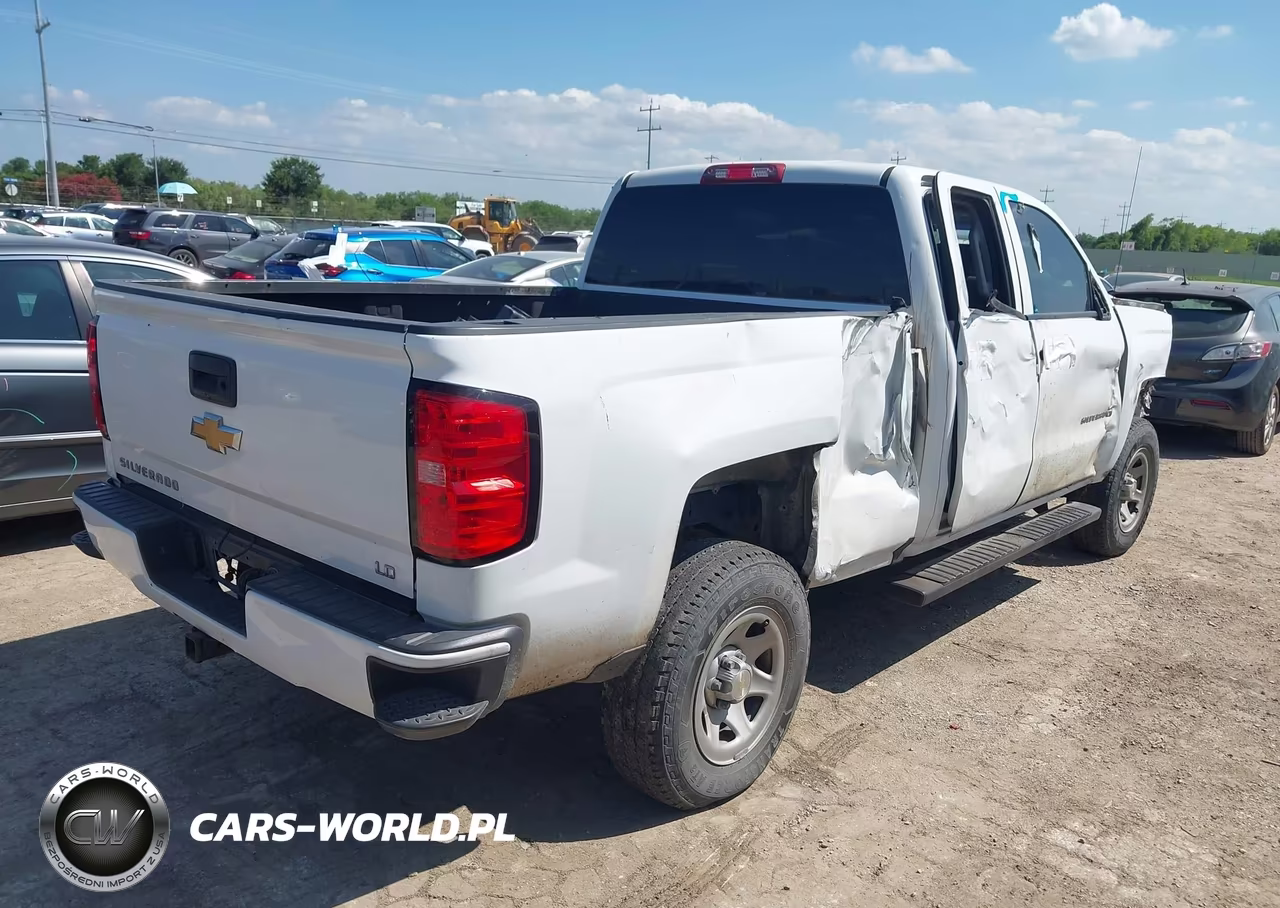2017 Chevrolet Silverado 1500 Custom VIN:1GCRCPEH9HZ274262 - 4