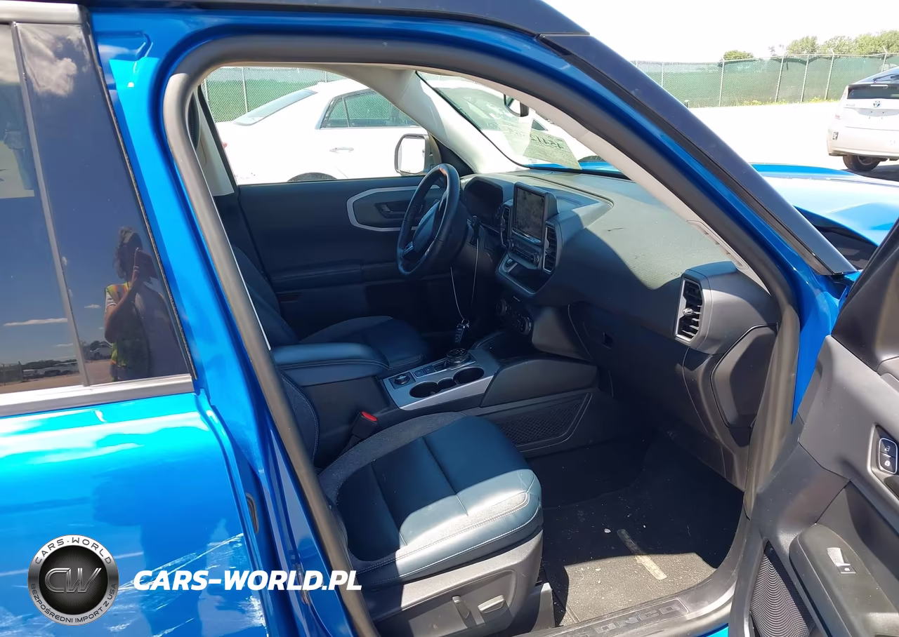 2022 Ford Bronco Sport Outer Banks VIN:3FMCR9C66NRE24938 - 5