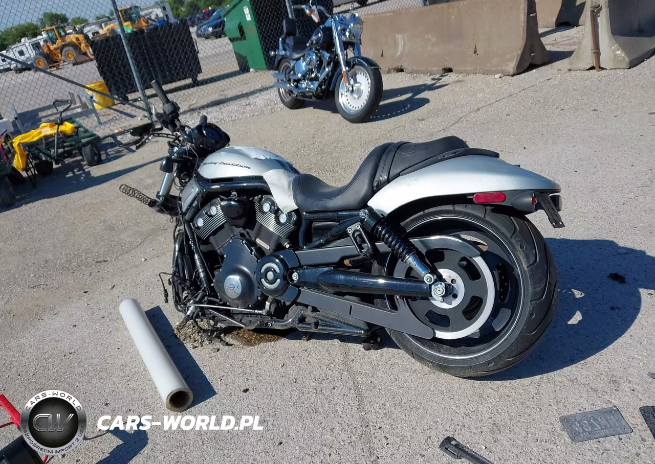 2011 Harley-Davidson Vrscdx VIN:1HD1HHH10BC800774 - 12