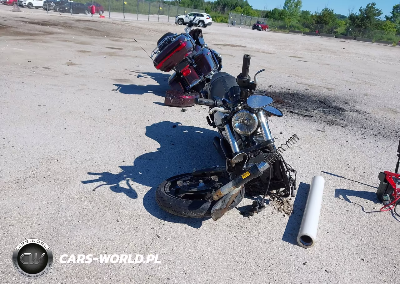 2011 Harley-Davidson Vrscdx VIN:1HD1HHH10BC800774 - 5