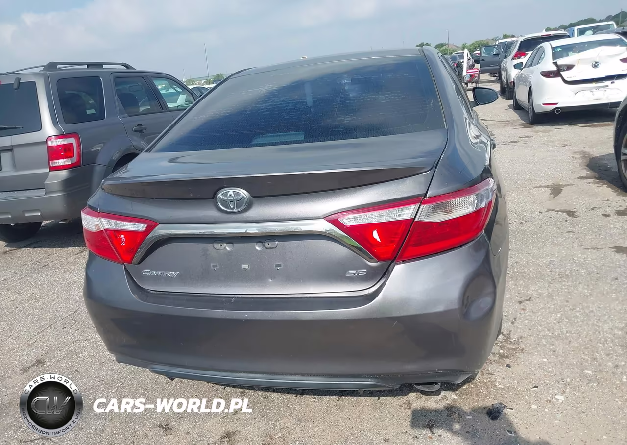 2016 Toyota Camry Se VIN:4T1BF1FK4GU552492 - 16