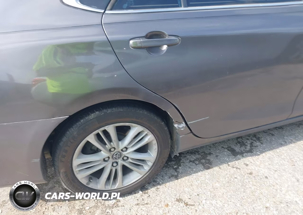 2016 Toyota Camry Se VIN:4T1BF1FK4GU552492 - 17