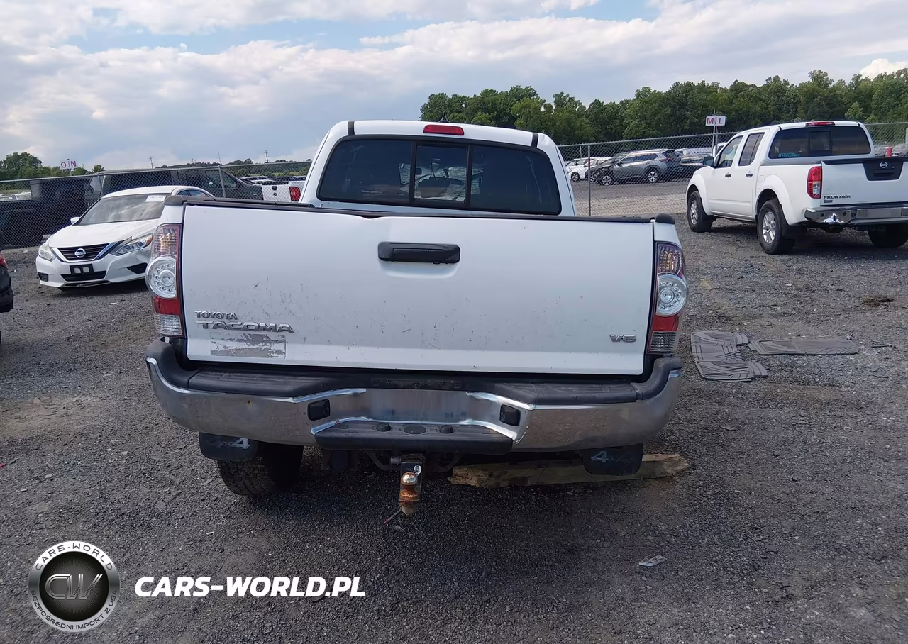 2015 Toyota Tacoma Base V6 VIN:5TFUU4EN5FX126677 - 16