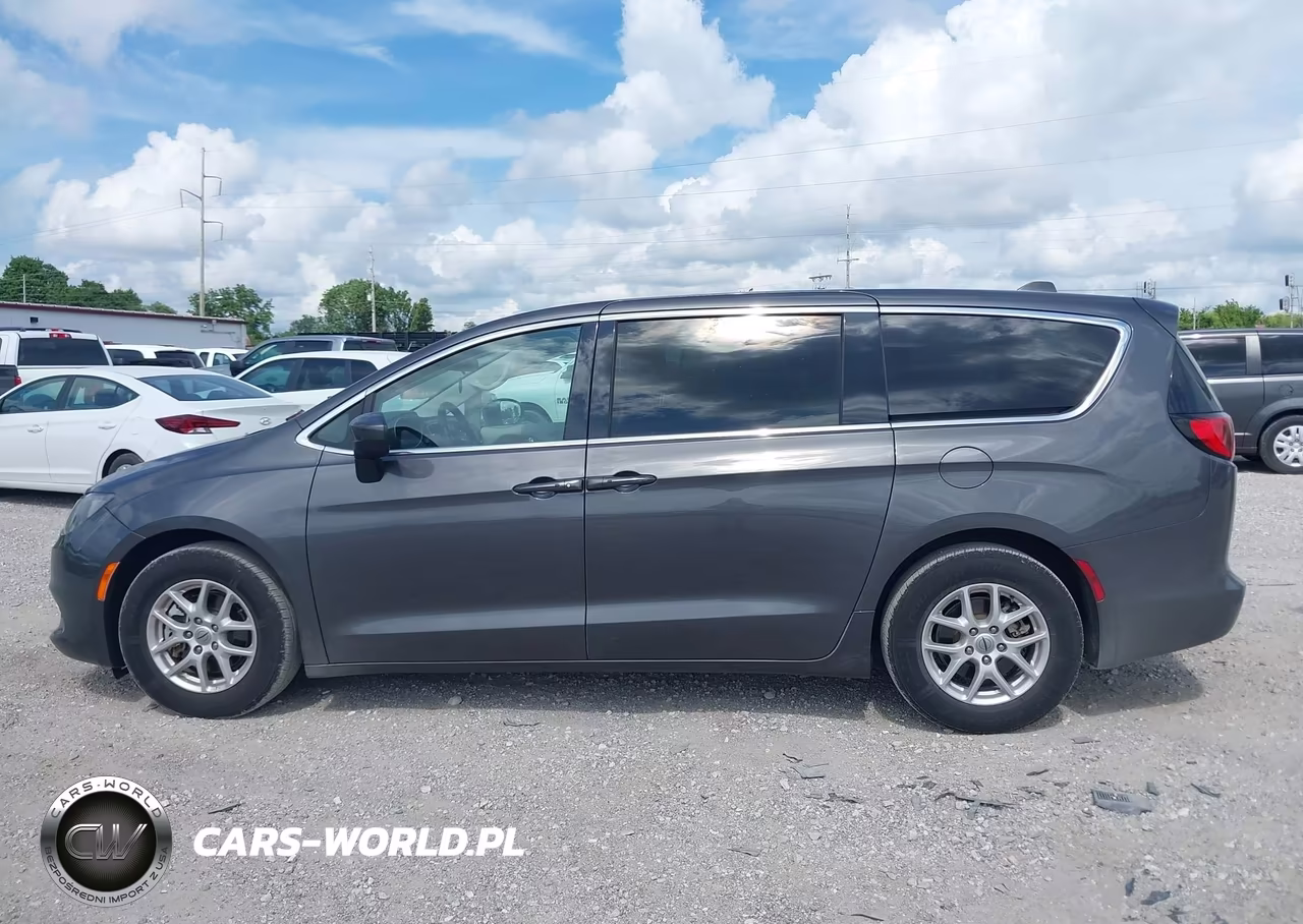 2022 Chrysler Voyager Lx VIN:2C4RC1CG8NR127850 - 14