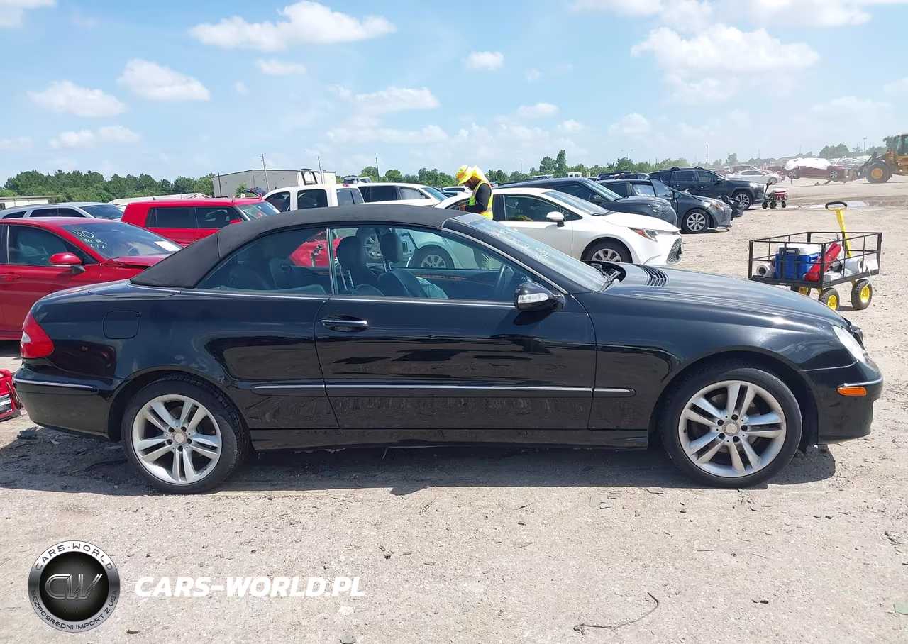2008 Mercedes-Benz Clk 350 VIN:WDBTK56F48T093050 - 13