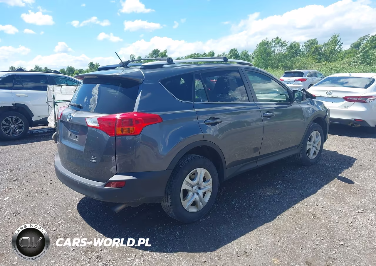 2015 Toyota Rav4 Le VIN:JTMBFREV2FD134784 - 4