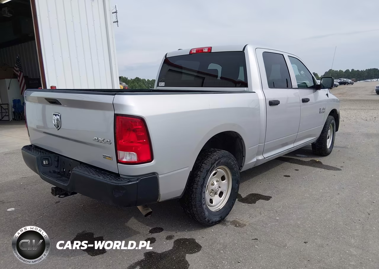 2018 Ram 1500 Tradesman 4X4 5'7 Box VIN:1C6RR7KG1JS306749 - 4