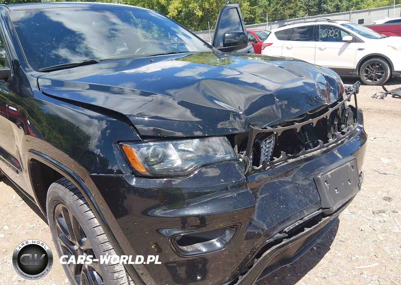 2021 Jeep Grand Cherokee Laredo X 4X4 VIN:1C4RJFAG4MC530351 - 19