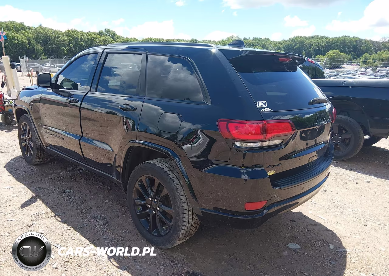2021 Jeep Grand Cherokee Laredo X 4X4 VIN:1C4RJFAG4MC530351 - 3