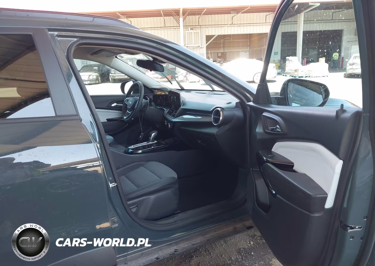 2025 Chevrolet Trax Fwd Lt VIN:KL77LHEP5SC036789 - 5