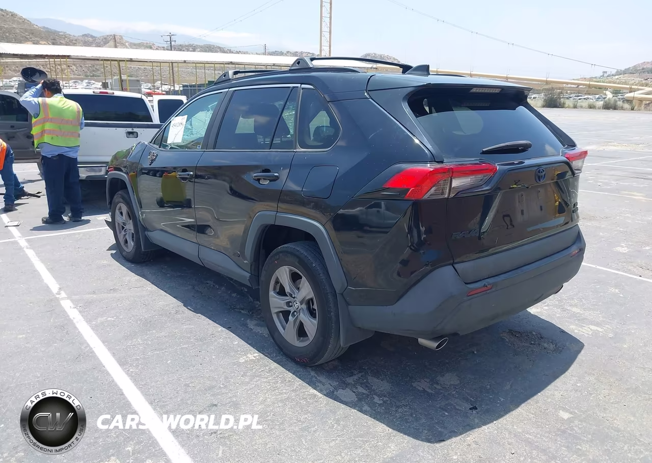 2024 Toyota Rav4 Hybrid Xle VIN:4T3RWRFV9RU114231 - 3