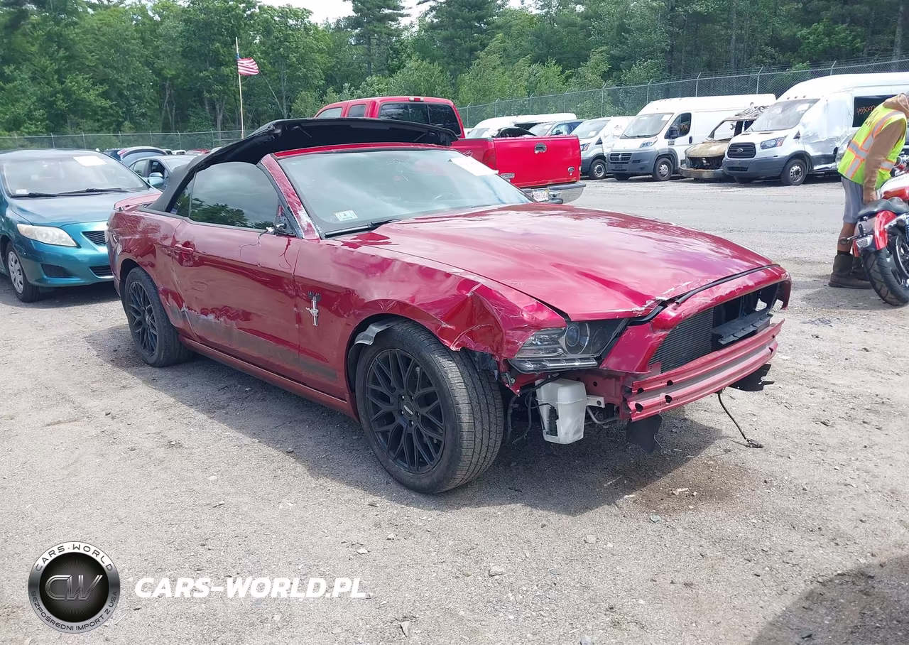 2014 Ford Mustang V6