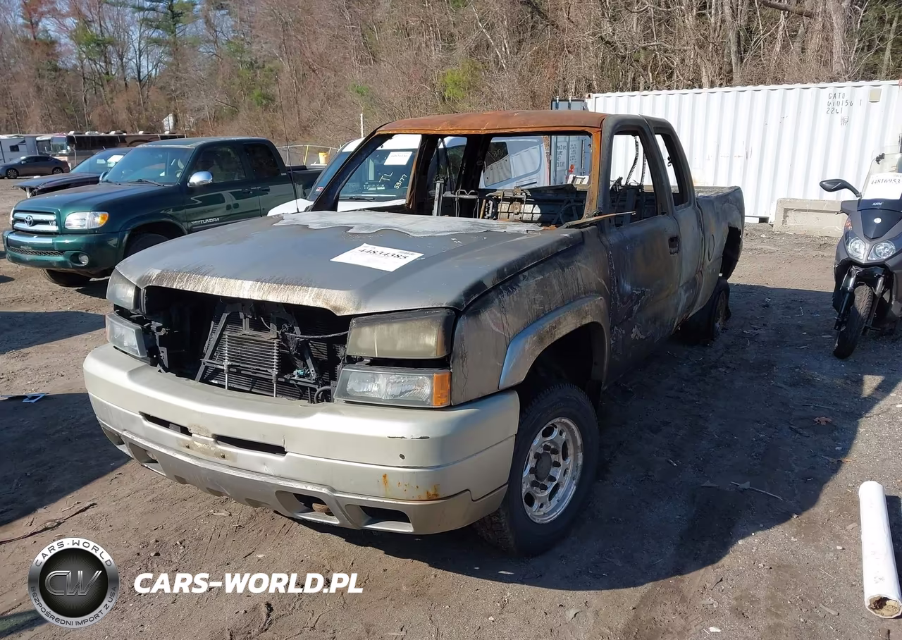 2003 Chevrolet Silverado 2500Hd Ls VIN:1GCHK29UX3E324949 - 2