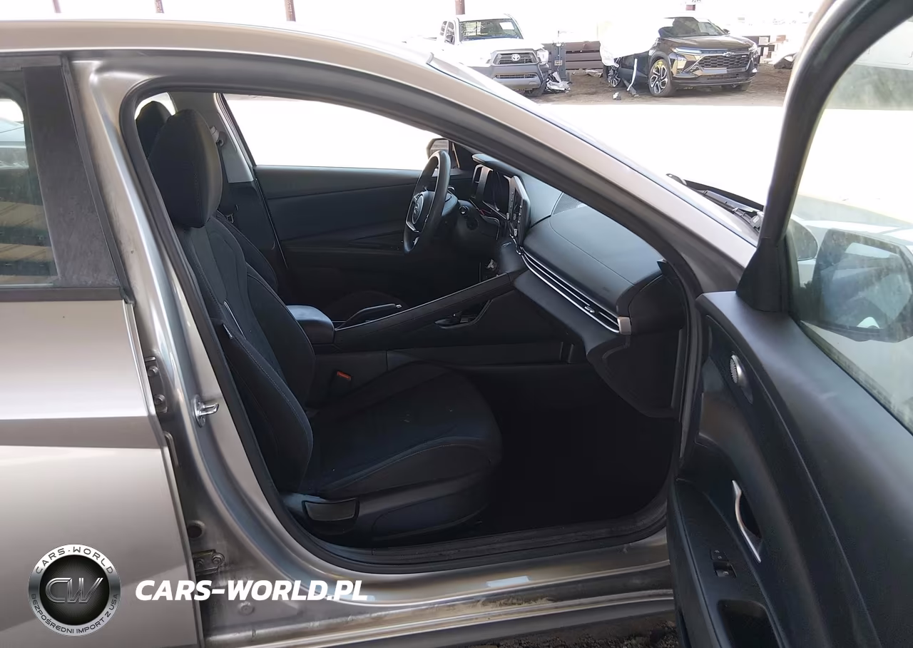 2021 Hyundai Elantra Sel VIN:5NPLM4AG9MH052241 - 5